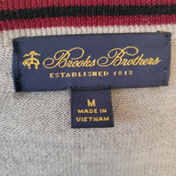 Brooks Brothers Gray Merino Wool Cardigan Sweater Size Medium - Picture 3 of 3